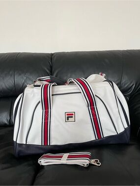 FILA White, Navy & Red Men's Duffel Bag with Striped Handles